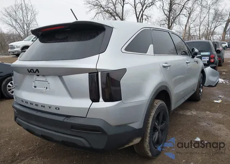2022 Kia Sorento Lx z USA, uszkodzony, nr VIN 5XYRGDLC2NG155747